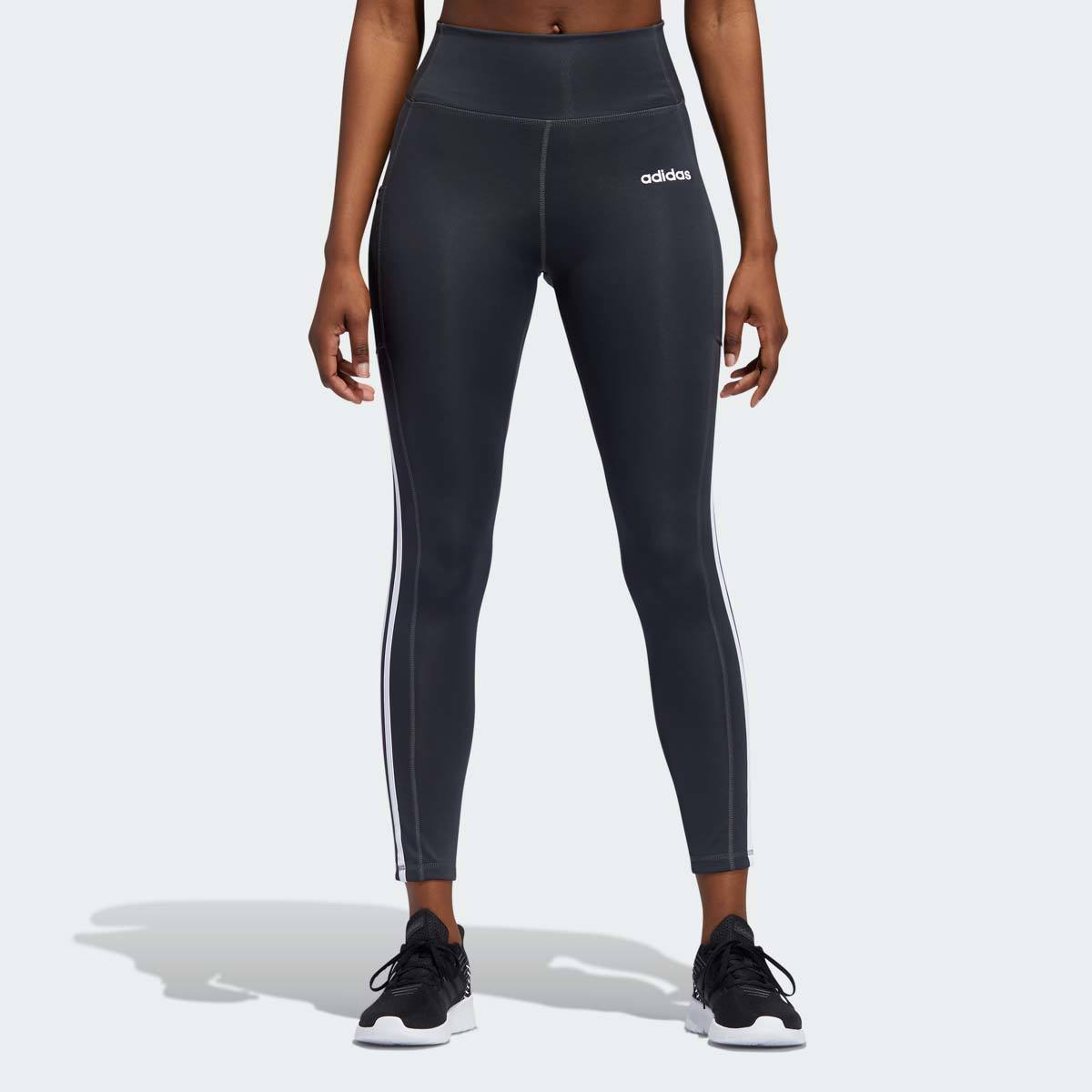 Torbellino televisor Nosotros mismos Adidas, Leggings Deportivos para Dama, Carbón con Rayas Blancas, Mediana | Costco México Torbellino televisor Nosotros mismos Adidas, Leggings Deportivos para Dama, Carbón con Rayas Blancas, Mediana | Costco México