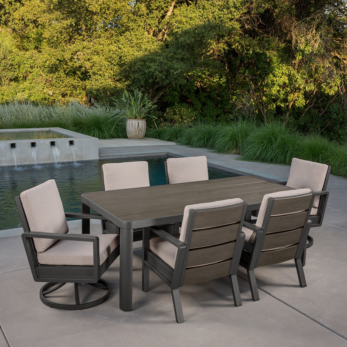 SunVilla, Beckett Comedor para Exterior de 7 Piezas