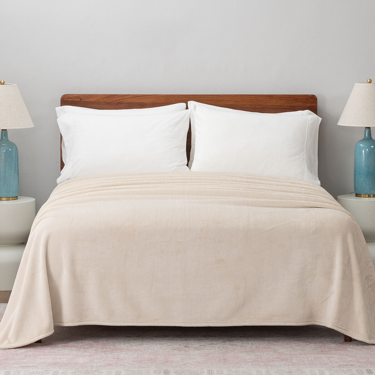 Berkshire Life, Cobija, Tamaño King, Color Marfil Berkshire Life, Cobija, Tamaño King, Color Marfil