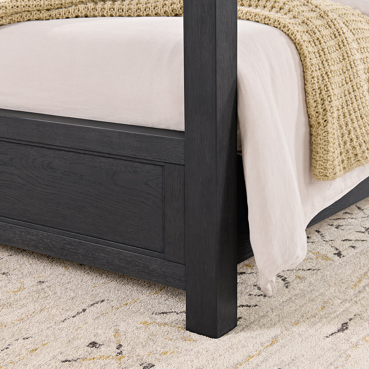 Universal Broadmoore, Cama Tamaño King Con Dosel