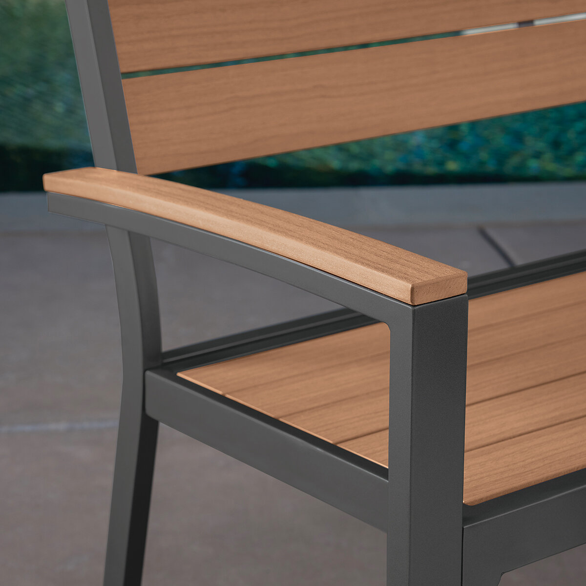 SunVilla, Newport Banca para Exteriores