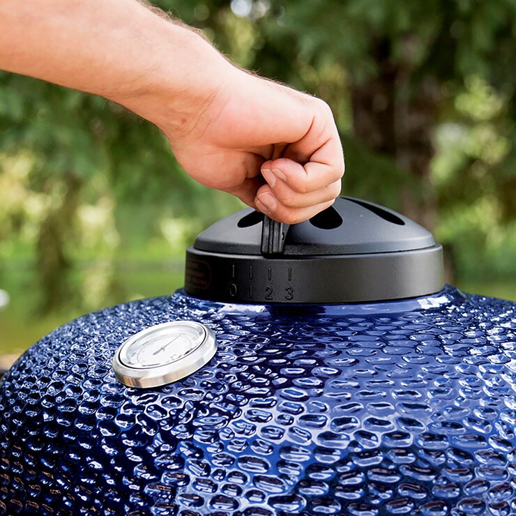 Asador de Cerámica a Carbón, Louisiana Grills Color Azul Costco México