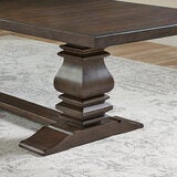 Universal Broadmoore, Erma, Juego de Comedor de 9 Piezas Universal Broadmoore, Erma, Juego de Comedor de 9 Piezas