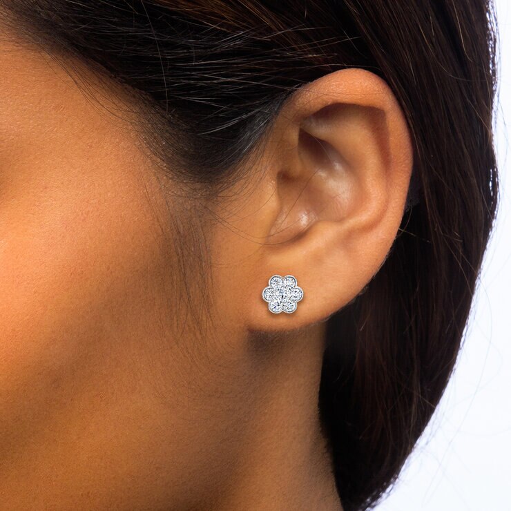 Aretes, 1.30ctw Diamantes, Oro Blanco de 14K Aretes, 1.30ctw Diamantes, Oro Blanco de 14K