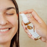 Rice & Shine, Kit de 2 Aceites Faciales de 30 ml Cada Uno + Gua sha de Acero Inoxidable Rice & Shine, Kit de 2 Aceites Faciales de 30 ml Cada Uno + Gua sha de Acero Inoxidable