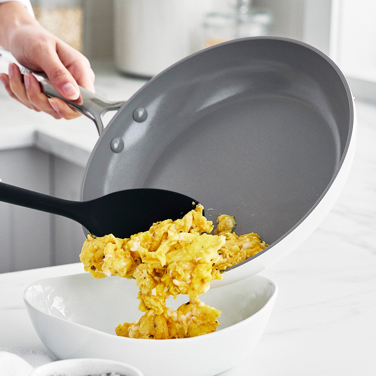 Greenpan Bateria de Cocina de Aluminio Anodizado Resistente y Antiadherente de Ceramica 11 piezas Blanco