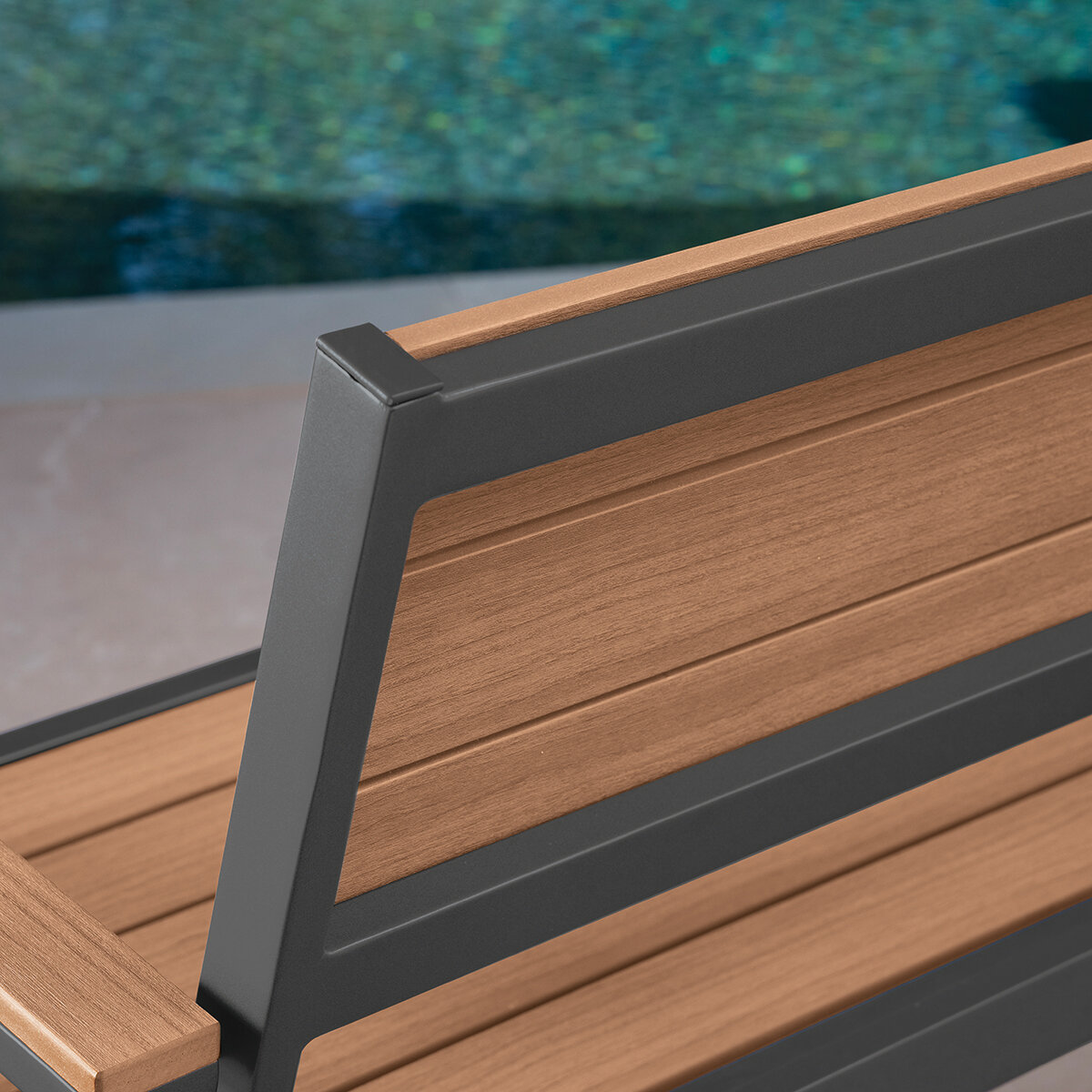 SunVilla, Newport Banca para Exteriores