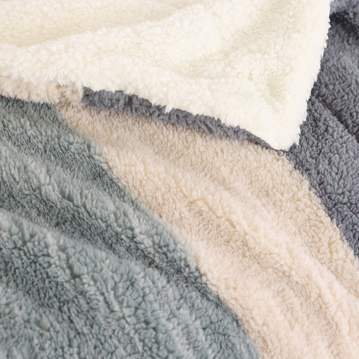 Life Comfort Cobija Tamaño Queen/ King, Multi Stripe