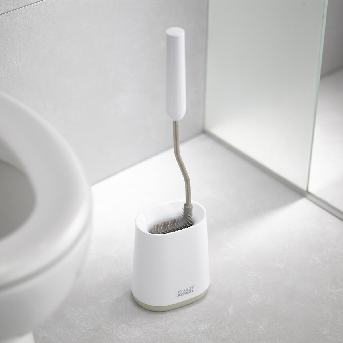 Joseph Joseph 2 Juegos de Escobillas para Baño