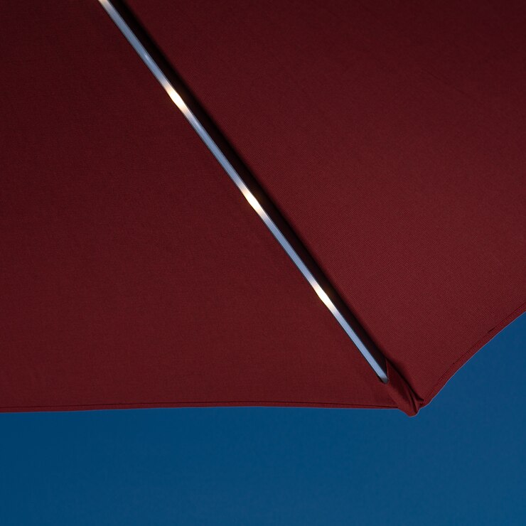 Sunvilla, Sombrilla de 3m con Luz LED para Patio, Rojo | Costco México