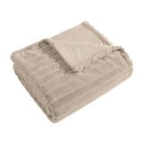 Jennifer Adams Manta Afelpada 152 cm x 177 cm Beige