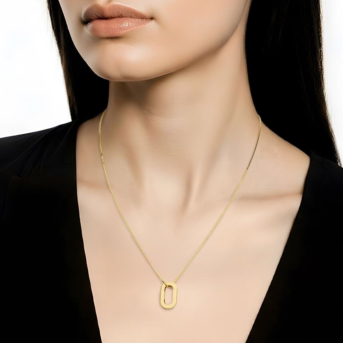 Dije Ovalado, Oro Amarillo de 14K Dije Ovalado, Oro Amarillo de 14K