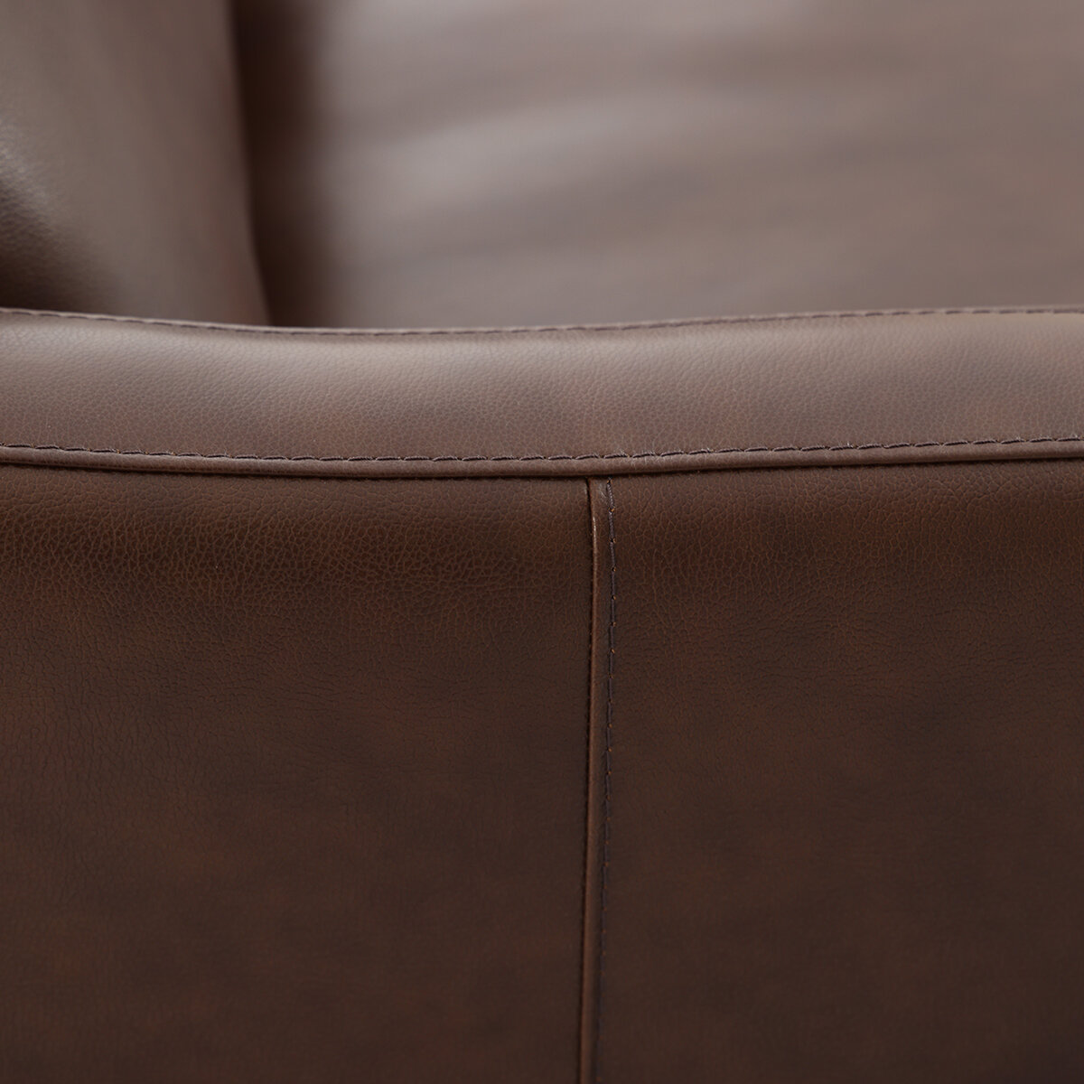 Simon Li Furniture, Sofá de Piel