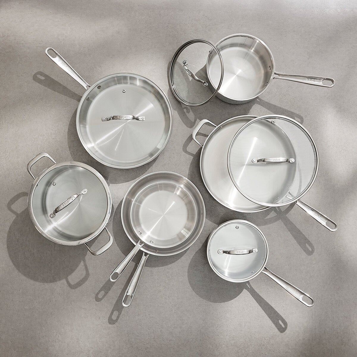 T-Fal Batería de Cocina de Acero Inoxidable Tri-Ply, 12 Piezas T-Fal Batería de Cocina de Acero Inoxidable Tri-Ply, 12 Piezas
