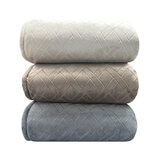 Monte & Jardín, Cobija Tamaño Queen, Varios Colores Monte & Jardín, Cobija Tamaño Queen, Varios Colores