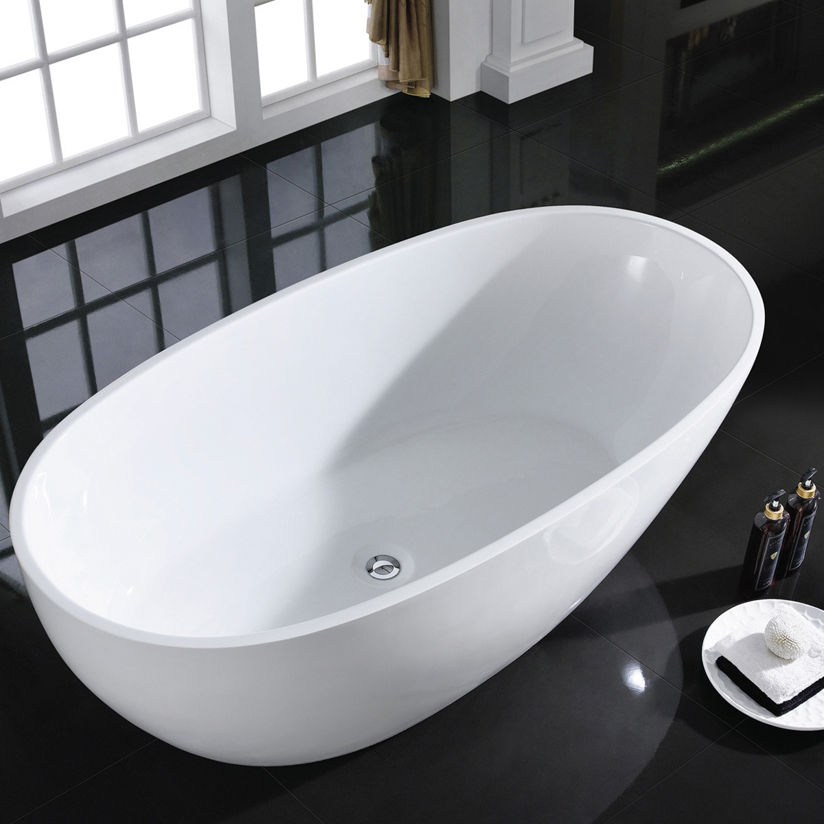 A&E, Tina de Baño Melanie White A&E, Tina de Baño Melanie White