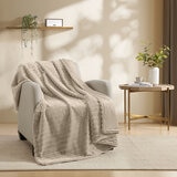 Jennifer Adams Manta Afelpada 152 cm x 177 cm Beige