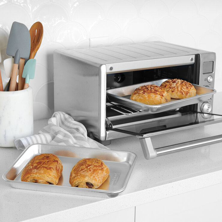 Nordic Ware Juego de 4 Charolas de Aluminio