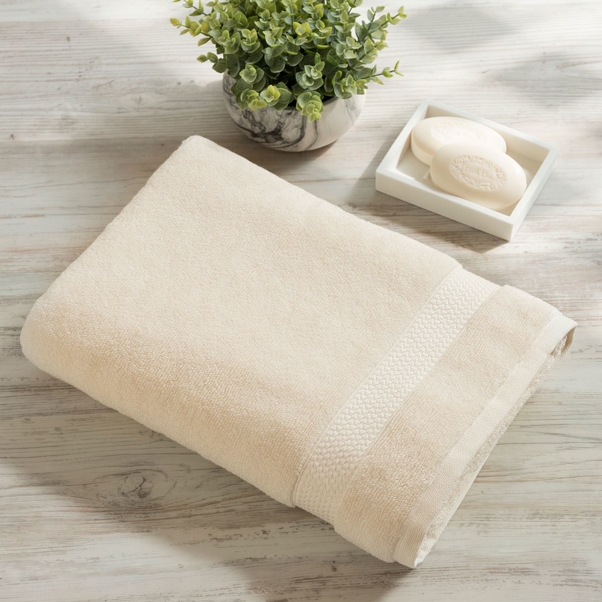 Mira Bella, toalla para baño. Costco México