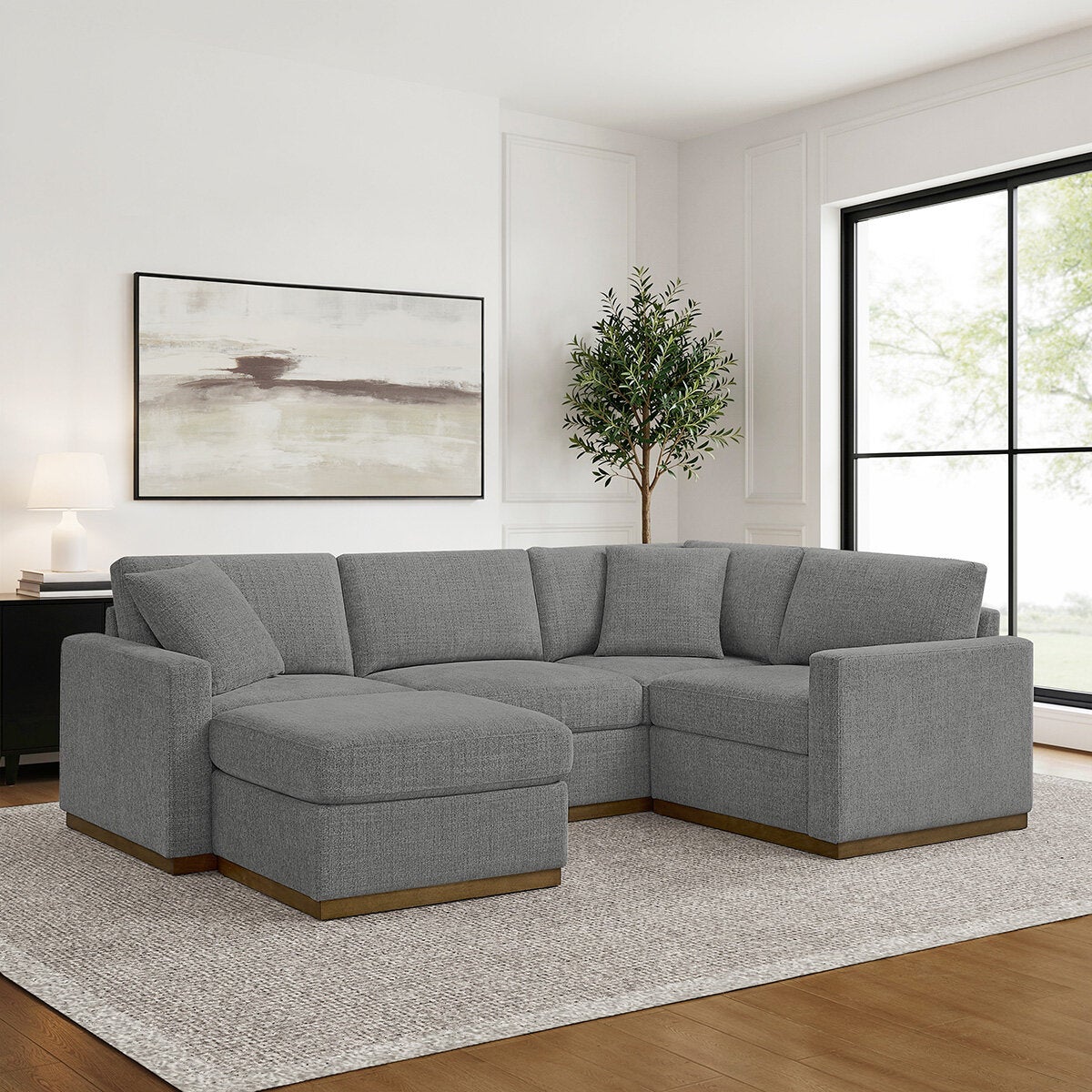 Henredon, Seccional de 3 Piezas con Otomano y Base de madera Henredon, Seccional de 3 Piezas con Otomano y Base de madera