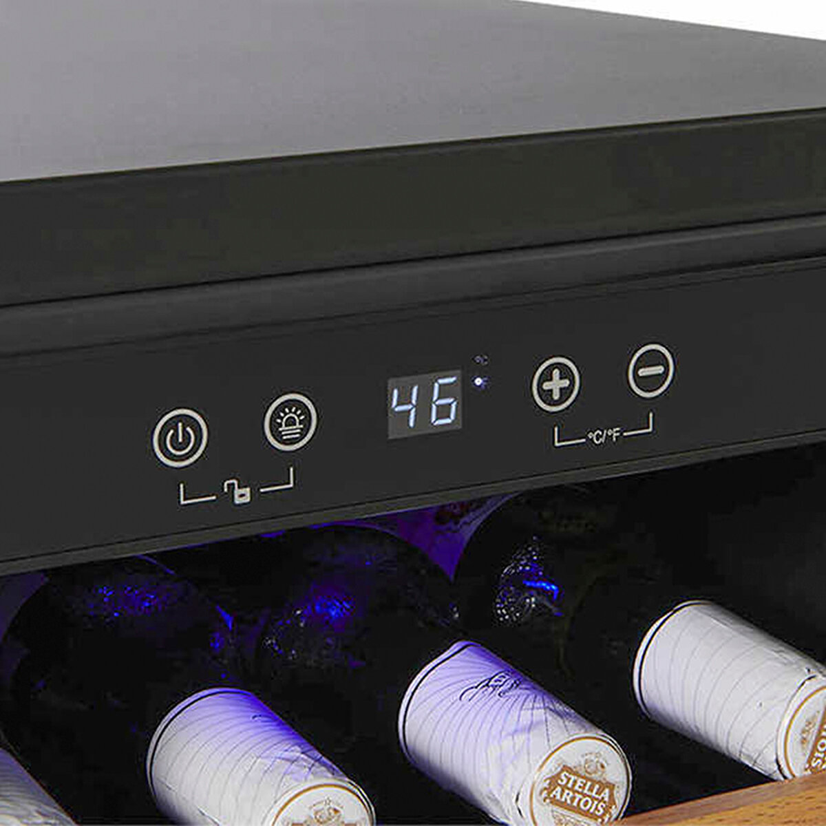 Wine Enthusiast Cava de Vinos y Enfriador de Bebidas