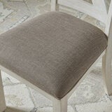 Universal Broadmoore, Juego de Comedor de 9 Piezas Universal Broadmoore, Juego de Comedor de 9 Piezas