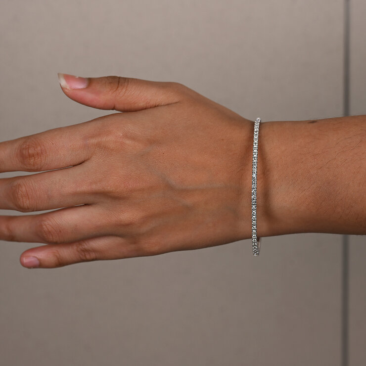 Brazalete Flexible de 14K Oro Blanco, 1.00ctw Diamantes Redondos Brazalete Flexible de 14K Oro Blanco, 1.00ctw Diamantes Redondos