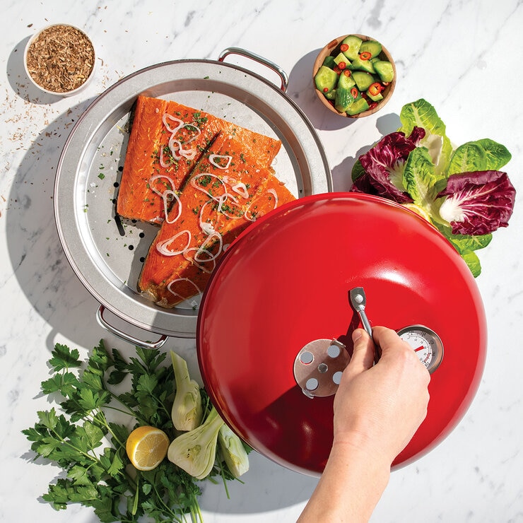Nordic Ware Ahumador para Asar de Acero Aluminado Tipo Caldera Nordic Ware Ahumador para Asar de Acero Aluminado Tipo Caldera