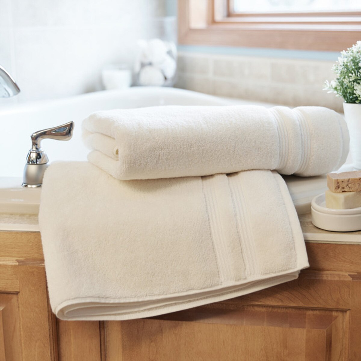 Mirabella, toalla medio baño, 1 pieza Costco México