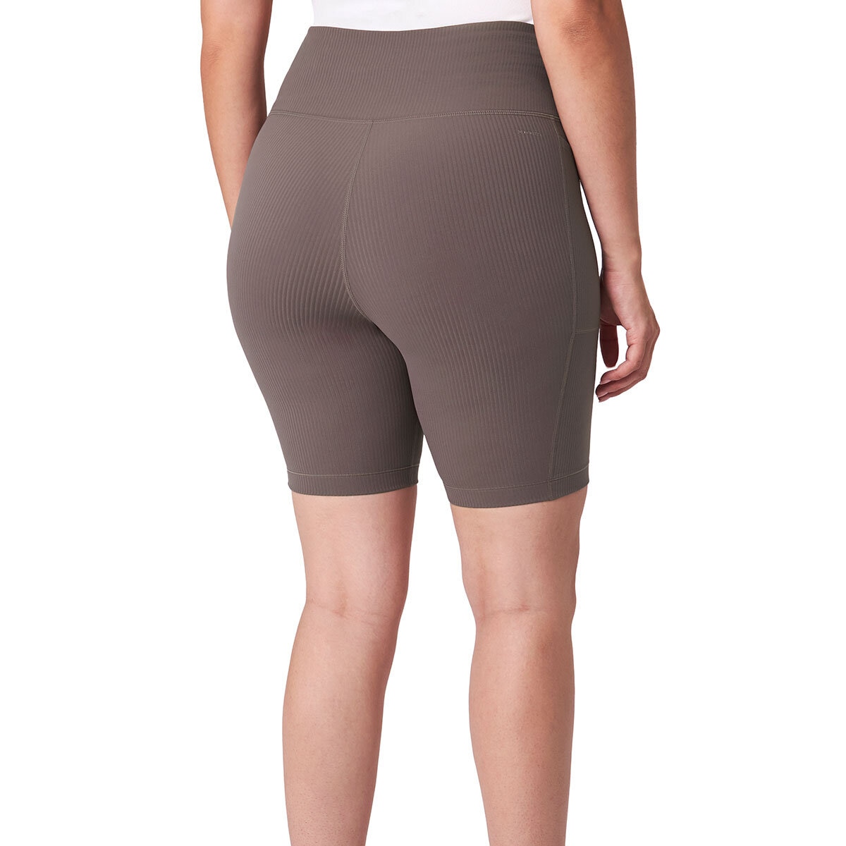 Mondetta Shorts Deportivos para Dama Café Chica