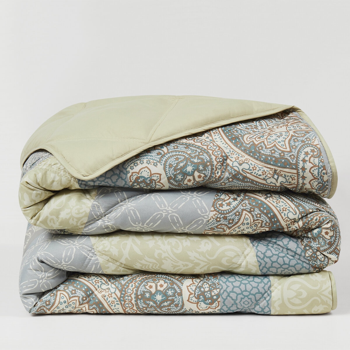 Seasons Collection Colcha con Relleno Alternativo Tamaño King PATCHWORK KHAKI