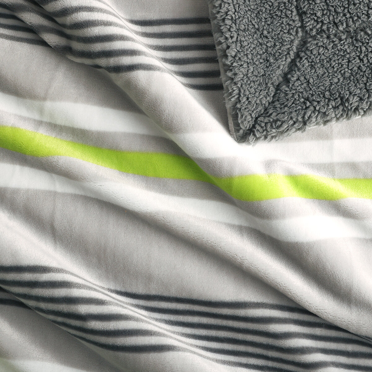 Life Comfort, Frazada Individual, Modelo Rayas