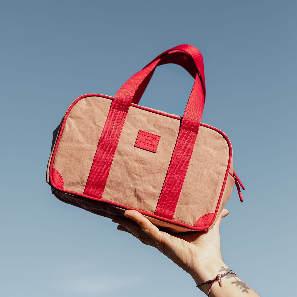 Out Of The Woods Lonchera On The Move