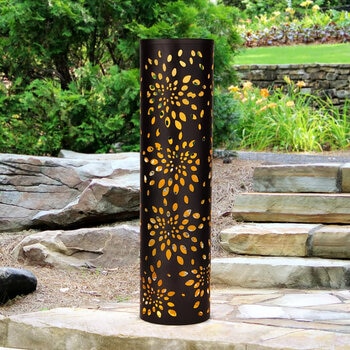 Mullally, Pilar Solar para Jardín