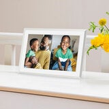 Aura Frame Marco de Fotos Digital de 10.1" Con WIFI Blanco Aura Frame Marco de Fotos Digital de 10.1" Con WIFI Blanco