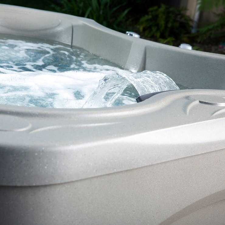 Spa de Hidromasaje Aquaterra Grayson, 4 Personas | Costco México