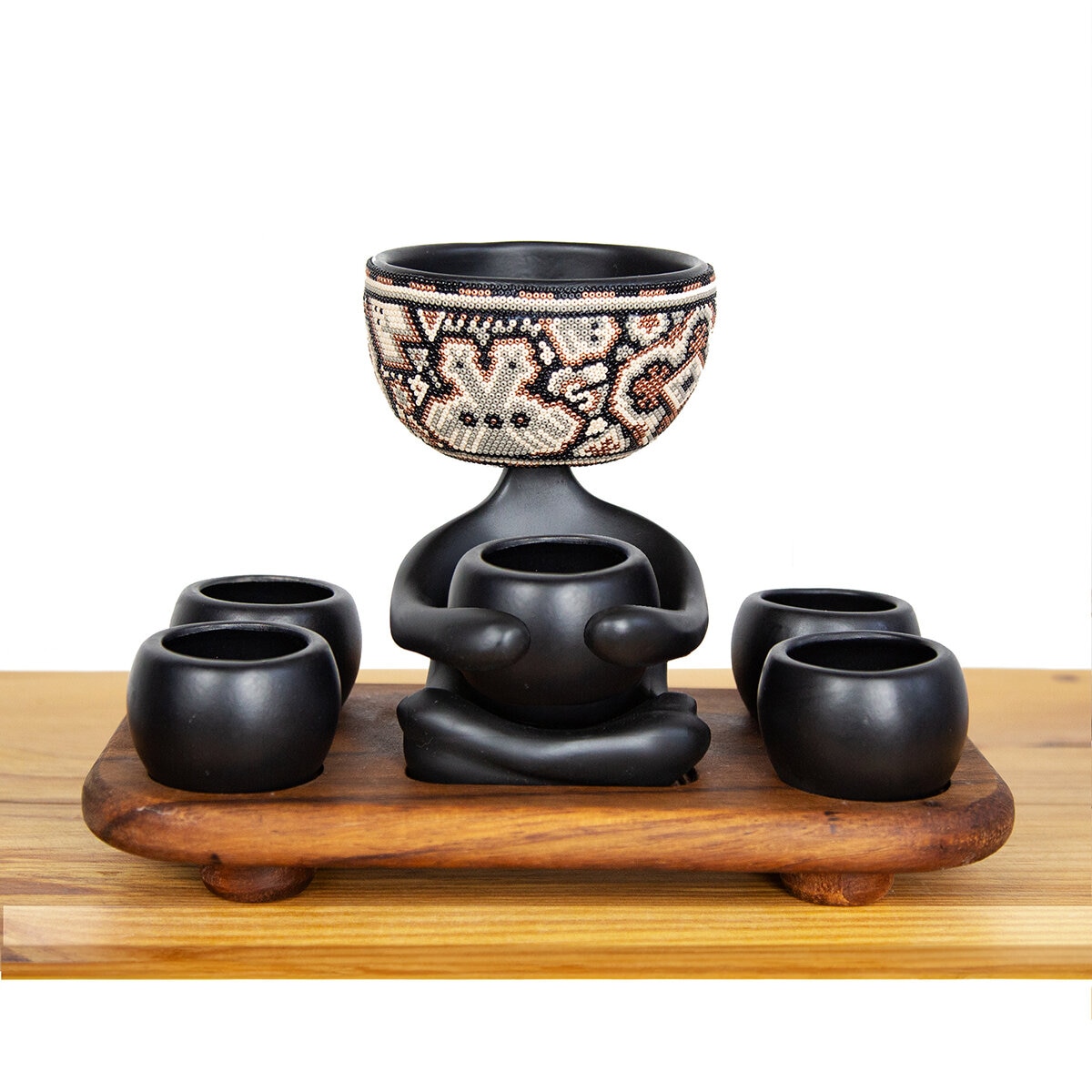 Estudio Floga, Robert Maceta con Mezcalero estilo Huichol