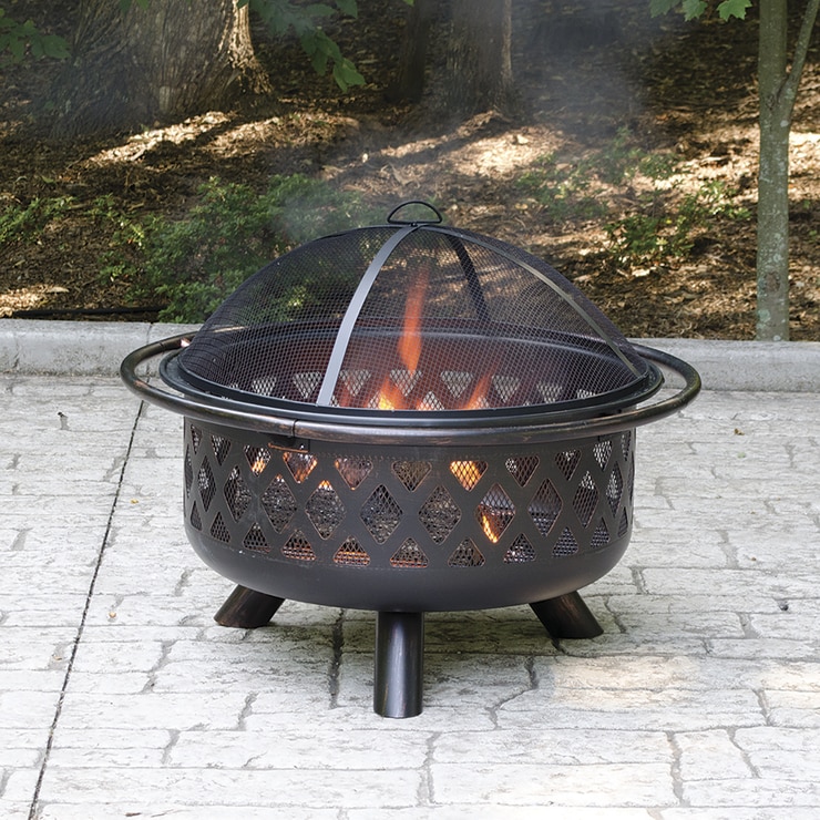 Chimenea para exterior de bronce con diseño enrejado Costco México