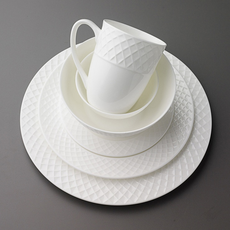 Mikasa, Trellis vajilla de porcelana blanca, 24 piezas | Costco México