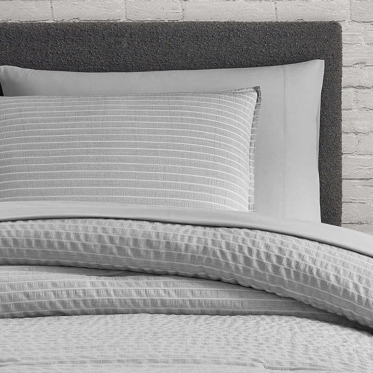 Edredón Individual 5 piezas Color Gris Edredón Individual 5 piezas Color Gris