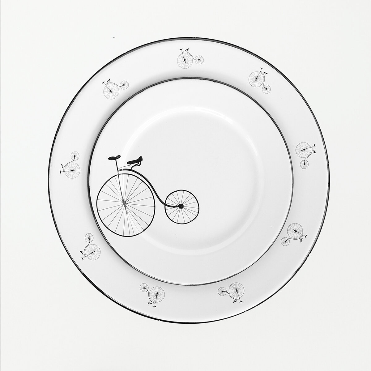 Baro Industrial, Vajilla de Acero Porcenalizado (Peltre) con Diseño, 16 piezas Modelo Velo