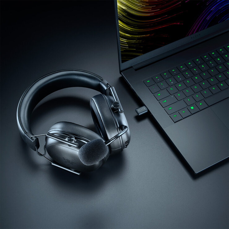 Razer BlackShark V3 X HyperSpeed - Audífonos Inalámbricos Gaming