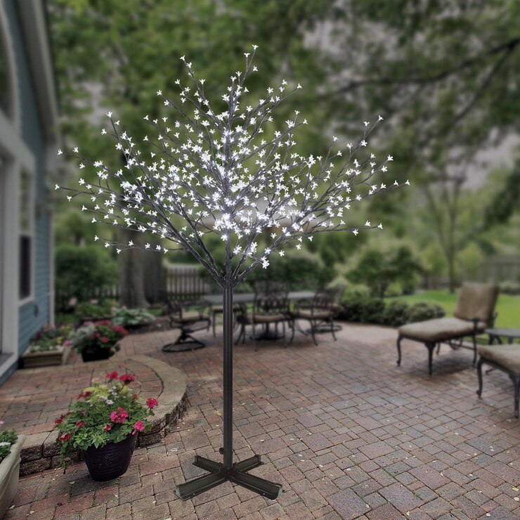 Árbol de cerezo de 2.1 metros con 600 luces LED Costco