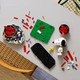 LEGO Ideas Peanuts: La casa de Snoopy LEGO Ideas Peanuts: La casa de Snoopy