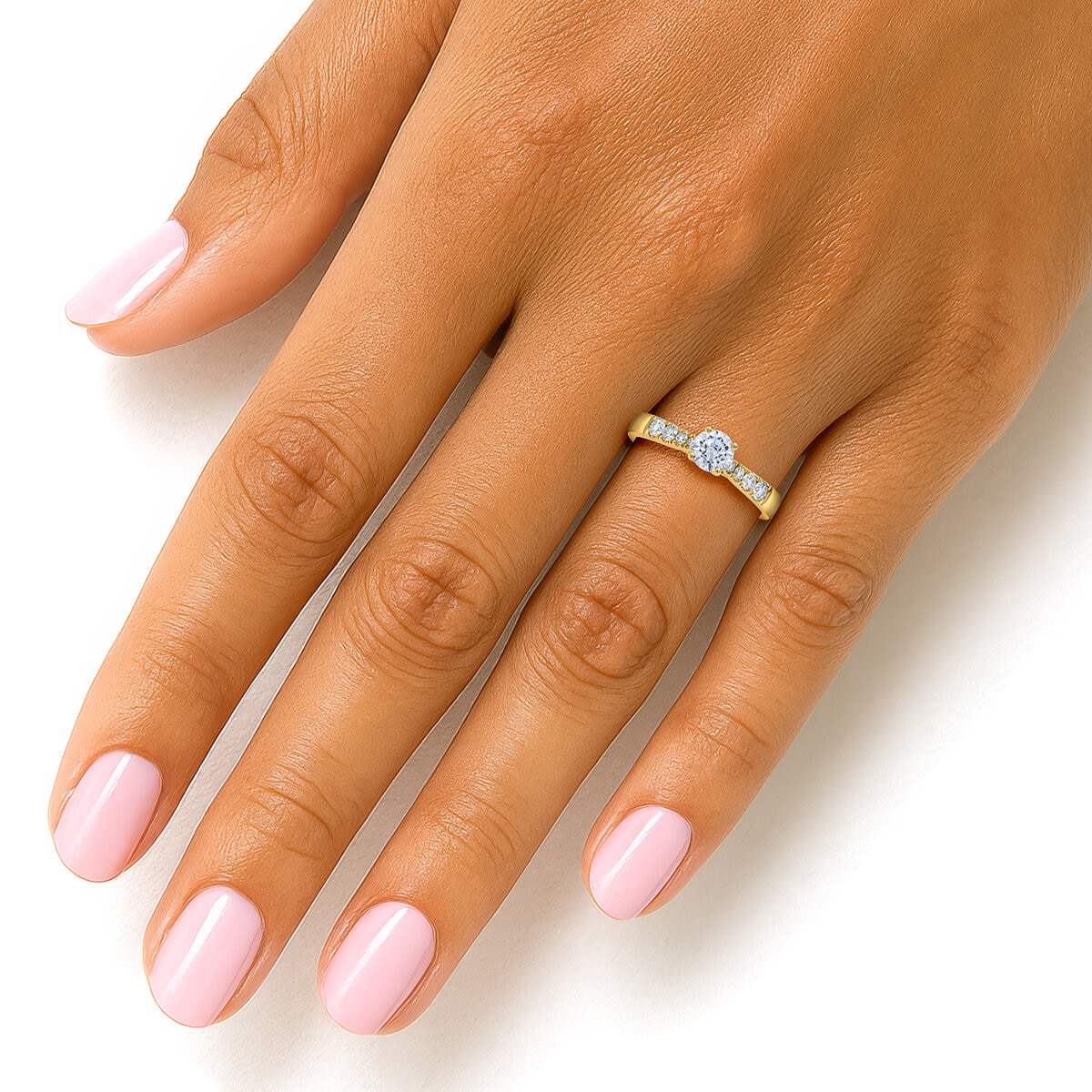 Anillo. Diamantes 0.75 CTW, Oro Amarillo 14K