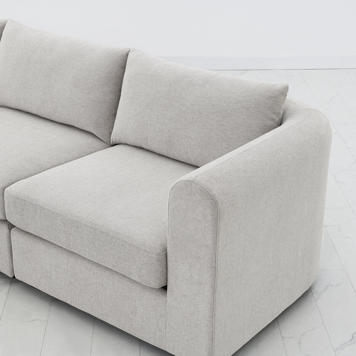 Ontai, Brevyn, Seccional de Tela con Cojines Reversibles