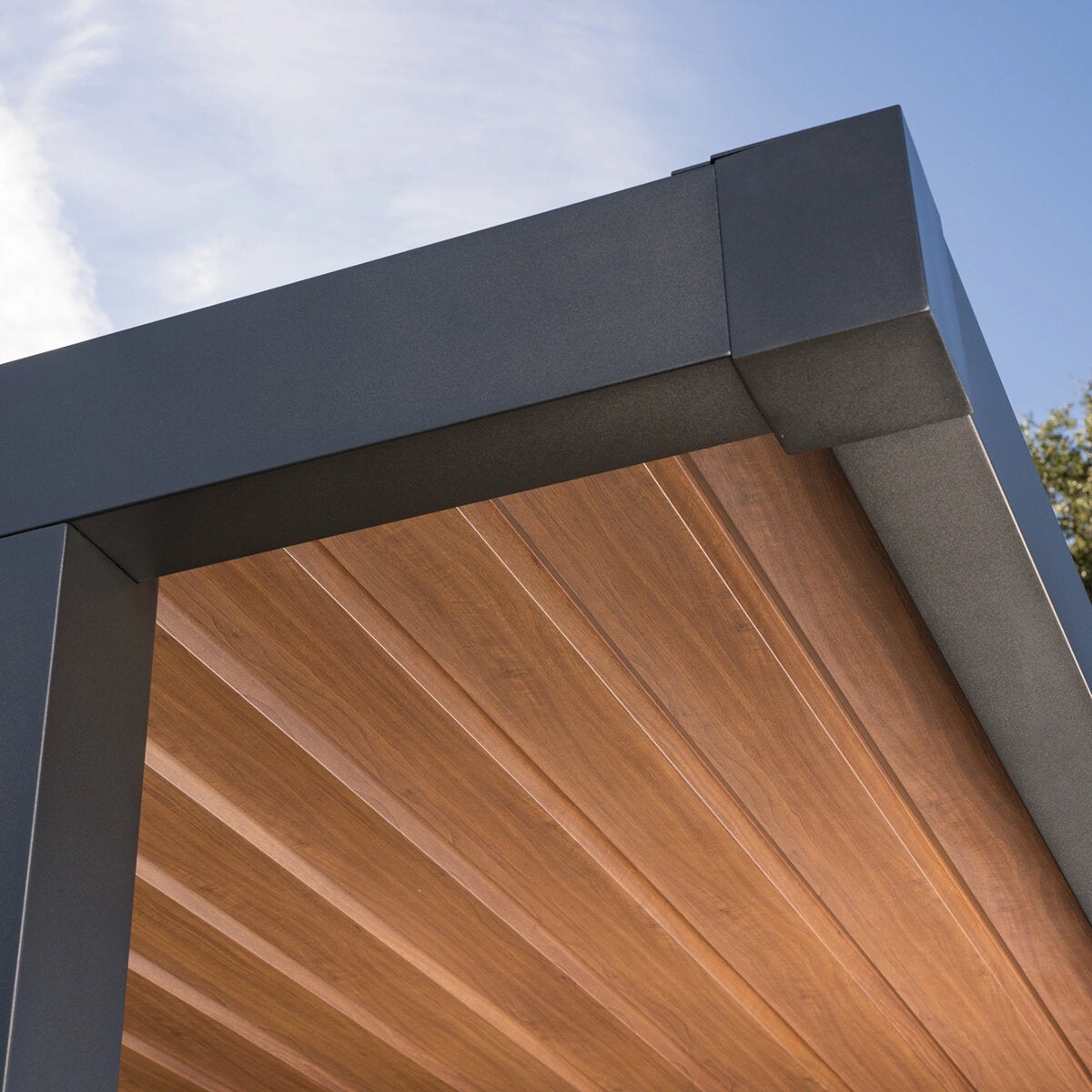 SunVilla, Pérgola con Rejillas Ajustables SunVilla, Pérgola con Rejillas Ajustables