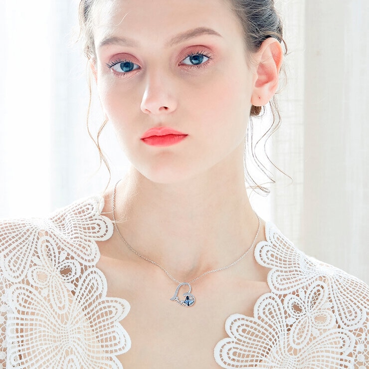 Mayfer, Collar con Cristal Austríaco con Dije con Palabra Mom y Figura Mariposa