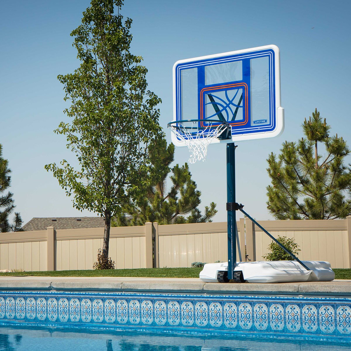 Lifetime, Tablero de Baloncesto para Alberca Costco México