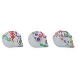 Figuras de Calaveritas de Azúcar con Luces LED, Juego de 3 Pzas. Figuras de Calaveritas de Azúcar con Luces LED, Juego de 3 Pzas.